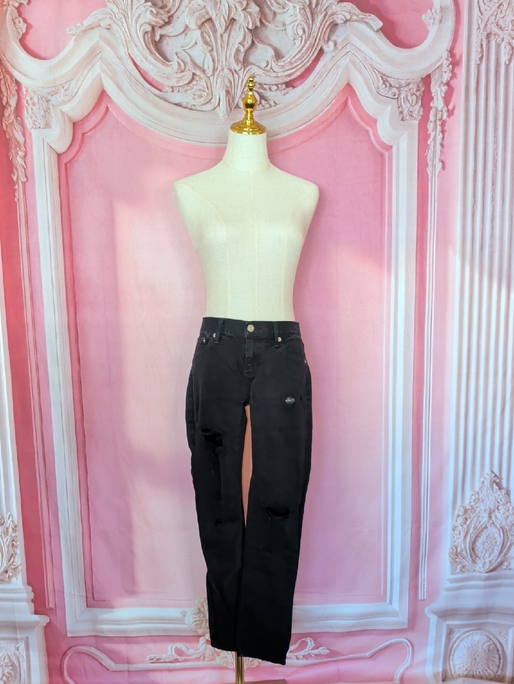 Gap 1969 Girlfriend Jeans